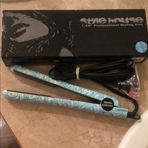 1.25 inch Style house straightener